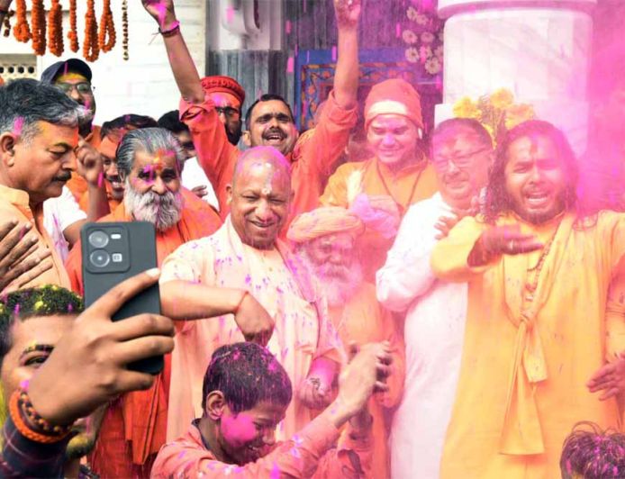 सकारात्मक सोच वाली ताकतों की होती है सदैव विजय: सीएम योगी