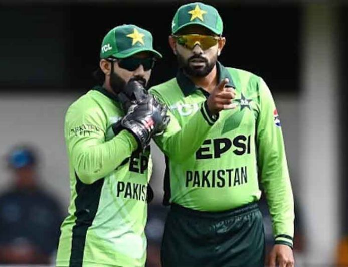 पाकिस्तान क्रिकेट में महासंग्राम, वनडे टीम से बाबर आजम और फखर जमान हुए बाहर