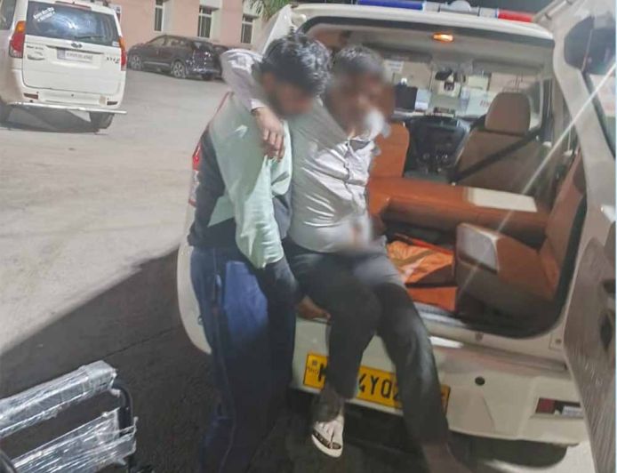 सड़क दुर्घटना में घायल सात लोगों को समय पर पहुँचाया अस्पताल