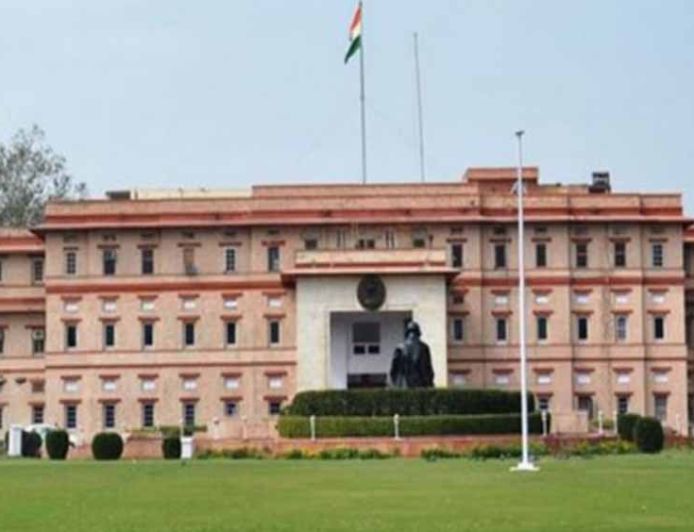 वित्तीय वर्ष के अंत तक अवकाश पर रोक, 31 मार्च तक सभी छुट्टियां और प्रशिक्षण कार्यक्रम स्थगित