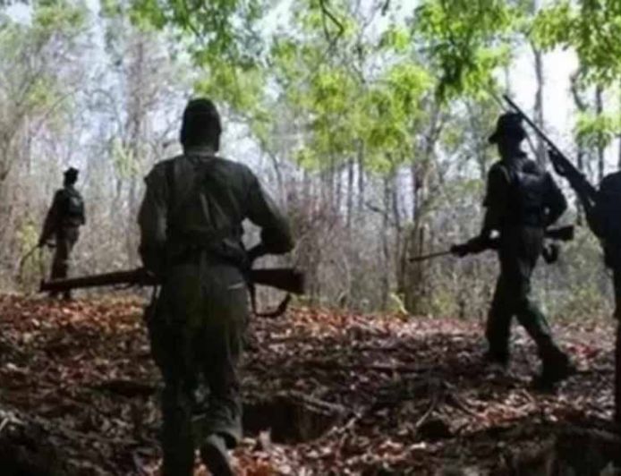 मोहला-मानपुर में सुरक्षाबलों और माओवादियों के बीच मुठभेड़, घेराबंदी देख जंगल में भागे नक्सली