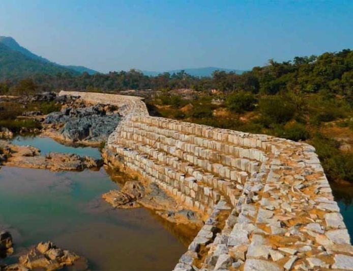 माओवादी हिंसा के बाद बदलती तस्वीर: बोधघाट में जंगल का अर्थशास्त्र ले सकता है नई दिशा