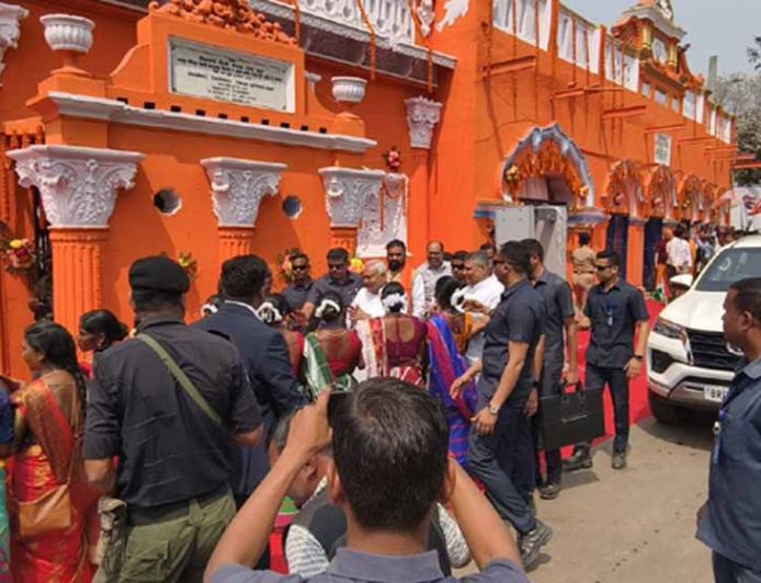 मुंगेर में सीएम नीतीश कुमार का दौरा: 52 भवनों और 24 विकास योजनाओं का शिलान्यास