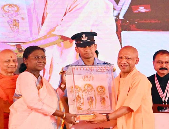 राम मंदिर हमें हमारी समृद्ध सांस्कृतिक विरासत से जोड़ता है: राष्ट्रपति द्रौपदी मुर्मु