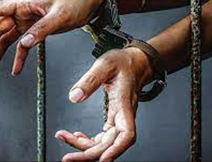 अमृतसर में 5 किलो हेरोइन के साथ 2 तस्कर गिरफ्तार, सीमा पार से जुड़े हैं तार