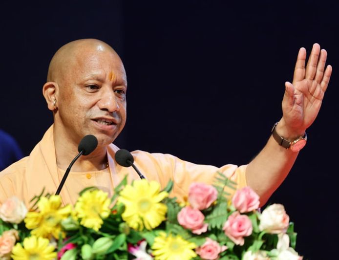 यूपी में पेट्रोल-डीजल को लेकर अफवाहें बेबुनियाद, सरकार बोली- सप्लाई पूरी, घबराने की जरूरत नहींयूपी में पेट्रोल-डीजल को लेकर अफवाहें बेबुनियाद, सरकार बोली- सप्लाई पूरी, घबराने की जरूरत नहीं