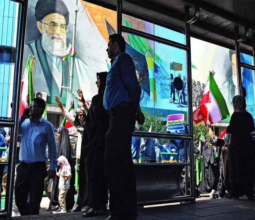 ईरान के सुप्रीम लीडर का चुनाव करेगी शिया समिति, सशस्त्र बलों का कमांडर सहित मिलती हैं पावर