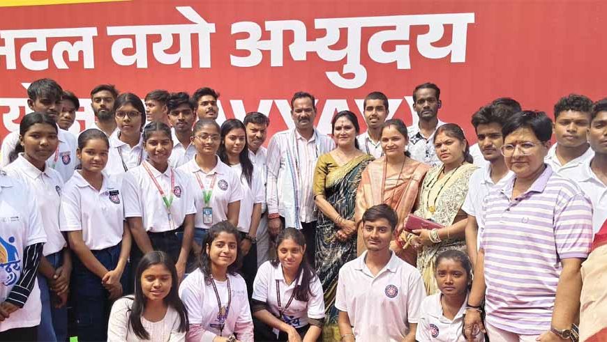 युवाओं ने लिया वरिष्ठजनों के अनुभवों से प्रेरणा, सामाजिक समरसता का संदेश