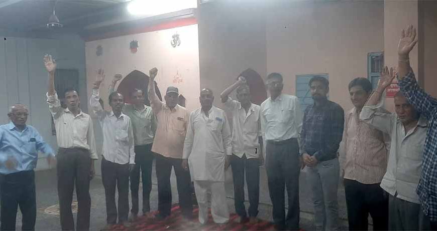 माँ मोटी माता परिसर में ताप्ती–नर्मदा रेल लाइन को लेकर बैठक संपन्न हुई