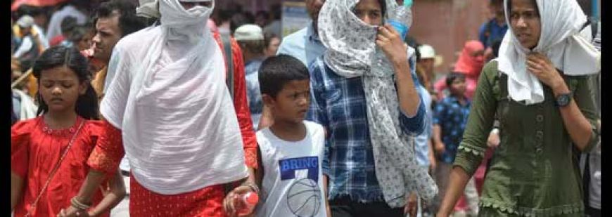 होली पर Ranchi में तेज धूप का असर, पारा 32 डिग्री तक पहुंचने के आसार