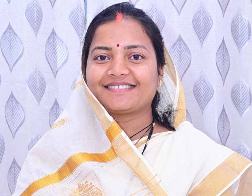 रंगों में घुले प्रेम और सौहार्द का त्योहार है होली : मंत्री लक्ष्मी राजवाड़े ने दी होली की शुभकामनाएँ