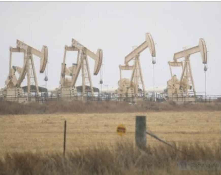 ईरान युद्ध का असर: सप्लाई संकट की आशंका के बीच उछाल के बाद कच्चे तेल की कीमतें स्थिर