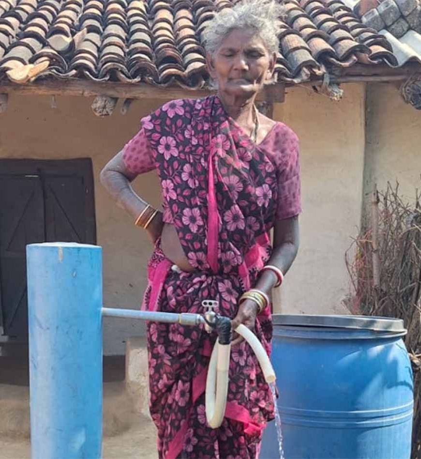 जल जीवन मिशन से बदली फुलमत बाई की जिंदगी, अब नहीं करना पड़ता पानी के लिए संघर्ष