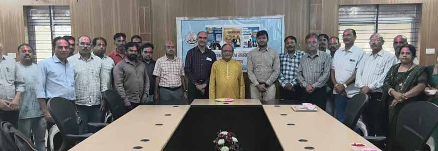 कुशाभाऊ ठाकरे पत्रकारिता विश्वविद्यालय में होली मिलन