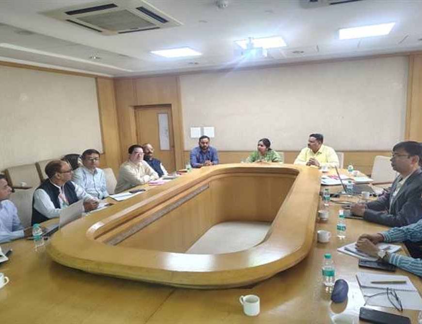 प्रदेश में पर्याप्त मात्रा में है पेट्रोल, डीजल एवं एलपीजी अपर मुख्य सचिव खाद्य  शमी ने की समीक्षा