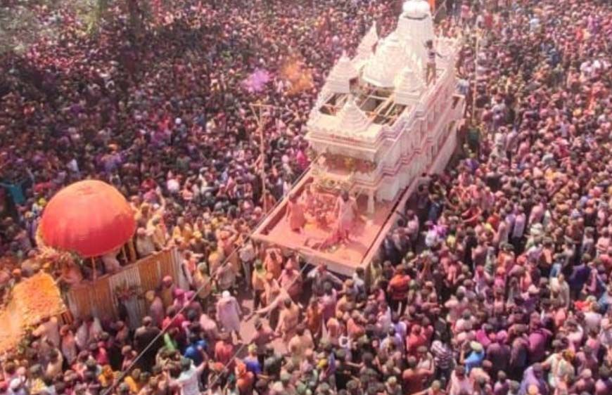 रंगपंचमी पर इंदौर की गेर देखने के लिए छतें होंगी बुक, टिकट से मिलेगा रंगों का शानदार नजारा