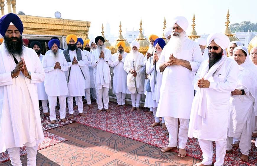 गोल्डन टेंपल में सोने की धुलाई सेवा शुरू, बर्मिंघम के मुख्य सेवादार को सौंपी जिम्मेदारी, बिना केमिकल के होगी धुलाई