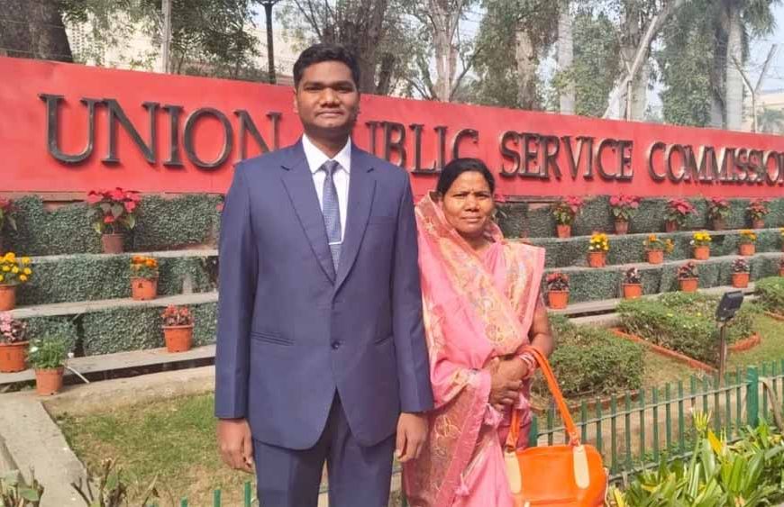 धमतरी के डायमंड सिंह ध्रुव की प्रेरक कहानी: DSP रहते की UPSC की तैयारी, बने SP