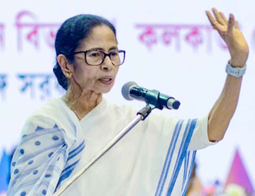 बंगाल SIR पर ममता बनर्जी का बड़ा आरोप: जिंदा वोटर्स को बताया गया मृत