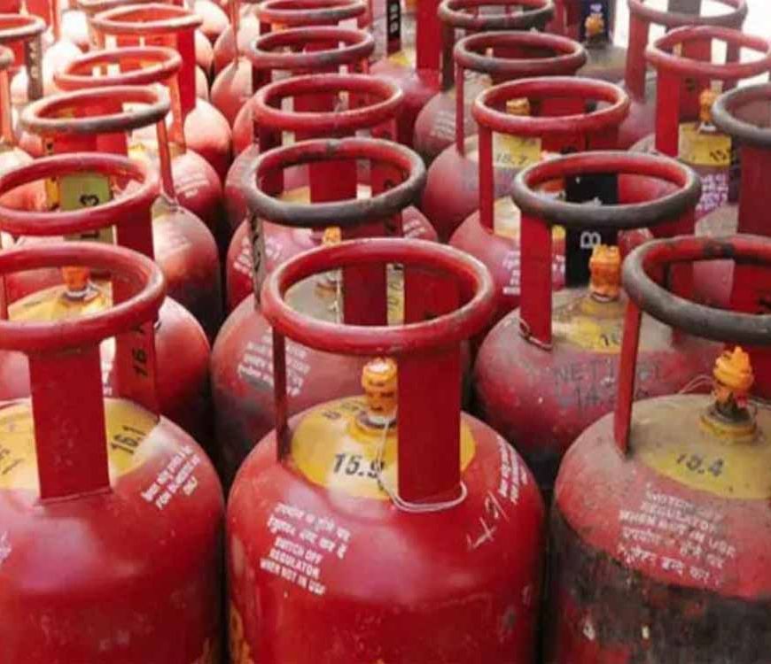 11 महीने बाद MP में घरेलू LPG सिलेंडर ₹60 महंगा, भोपाल में 918 रुपए में मिलेगा