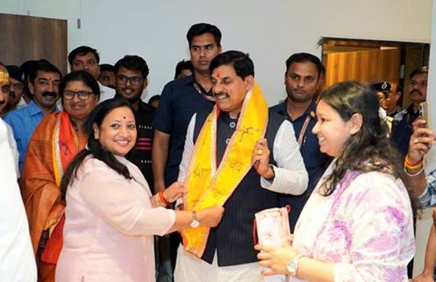 मुख्‍यमंत्री डॉ. यादव के प्रयासों से स्‍वदेश लौटे जैन परिवार ने जताया आभार