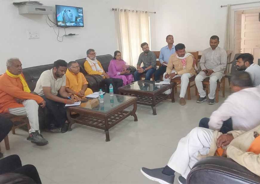 आईआईटियन को यूपी में दिखी अपार संभावनाएं, 300 गोशालाओं में लगाएंगे बायोगैस का प्लांट