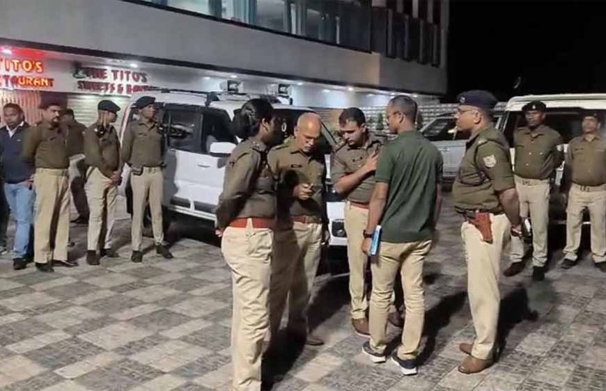 रांची में अपराधियों का तांडव: एयरपोर्ट इलाके के टीटोस फैमिली रेस्टोरेंट में फायरिंग, वेटर की हत्या