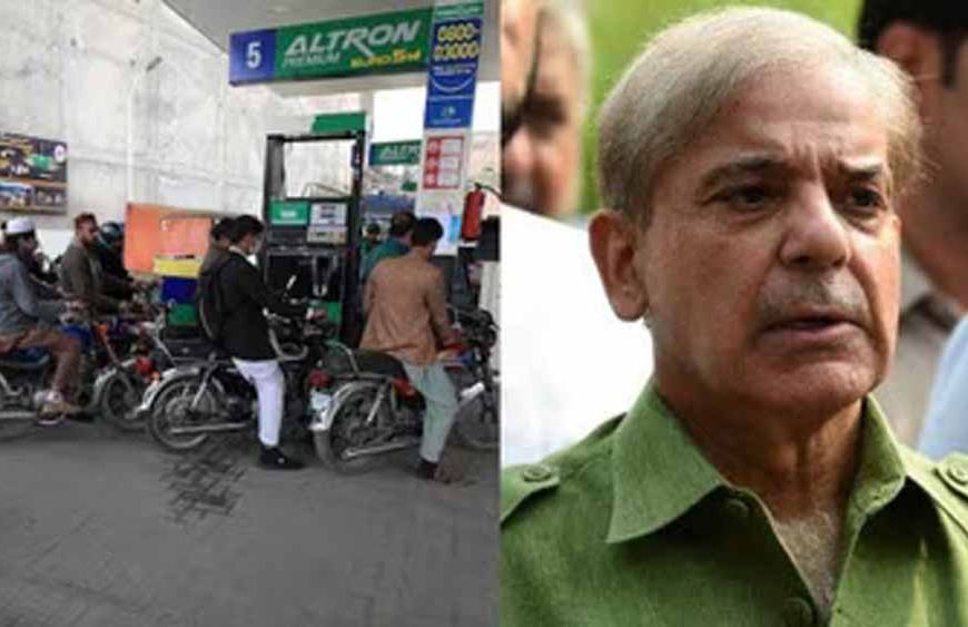 पाकिस्तान में पेट्रोल 335 रुपये प्रति लीटर, नोएडा में पंपों पर हाहाकार