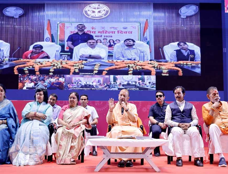 अंतर्राष्ट्रीय महिला दिवस के अवसर पर मुख्यमंत्री ने वीडियो कॉन्फ्रेंसिंग के जरिए किया सफल महिला उद्यमियों से संवाद