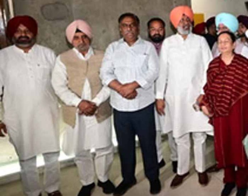 अभिभाषण पर हंगामा: बोलने का मौका नहीं मिलने का आरोप लगाकर कांग्रेस का वॉकआउट