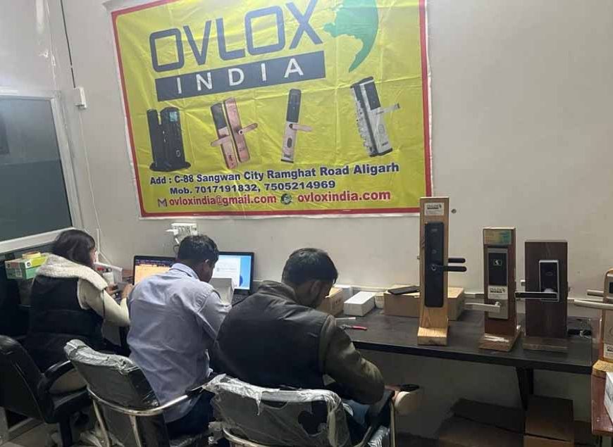 ओडीओपी योजना से मिला संबल, 10 लाख के ऋण से खड़ा किया डिजिटल लॉक का व्यवसाय