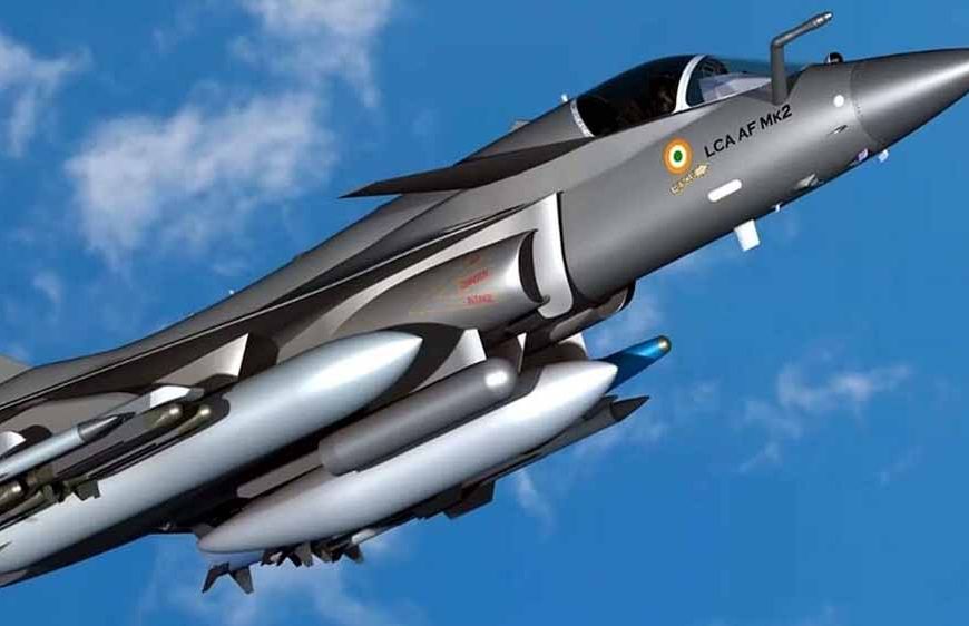 राफेल जैसी ताकत वाला तेजस MK-2 फाइटर जेट तैयार… बंकर-बस्टर मिसाइलों से दुश्मन की नींद उड़ाएगा