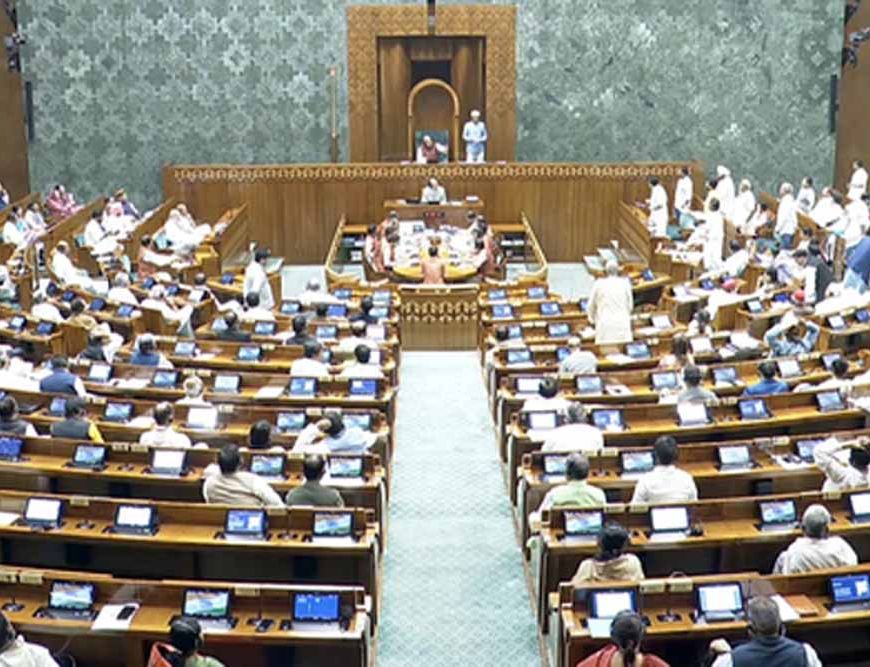 लोकसभा में Om Birla को हटाने का प्रस्ताव पेश, चर्चा के लिए 10 घंटे का समय तय