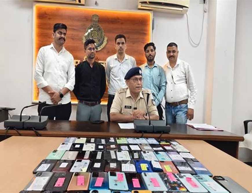 मध्यप्रदेश पुलिस की तकनीकी दक्षता सेप्रदेश सहित विभिन्न राज्यों से गुम मोबाइलों की व्यापक बरामदगी