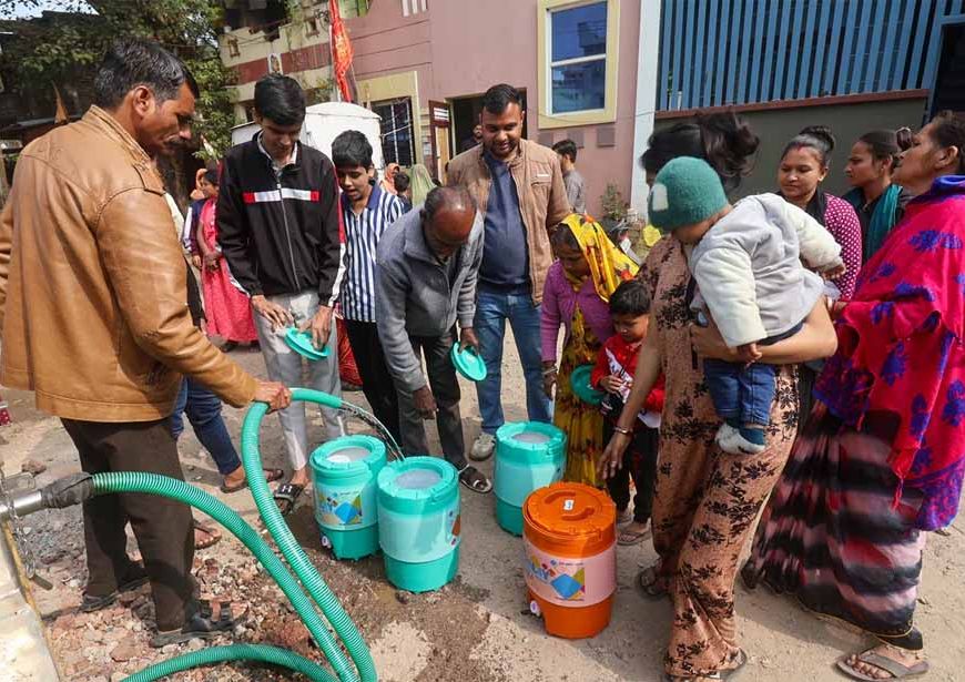नई पाइपलाइन बिछी, फिर भी प्यासा भागीरथपुरा: जल संकट से जूझ रहे लोग