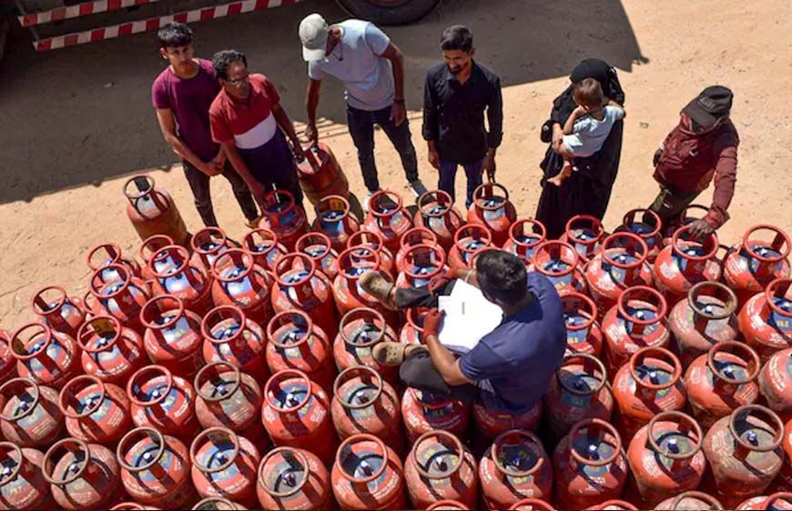 एमपी में केवल 15% LPG उपलब्ध, इमरजेंसी के लिए ही, मेट्रो और घरेलू सिलेंडर के लिए 5-7 दिन की वेटिंग