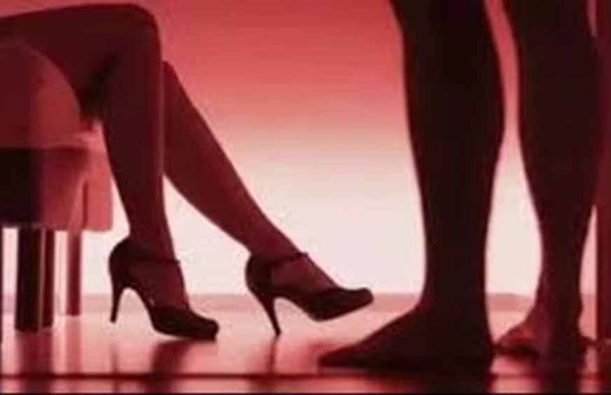 ब्लड सैंपल के बहाने बिछाया हनीट्रैप का जाल, गुरुग्राम में युवती समेत 3 गिरफ्तार