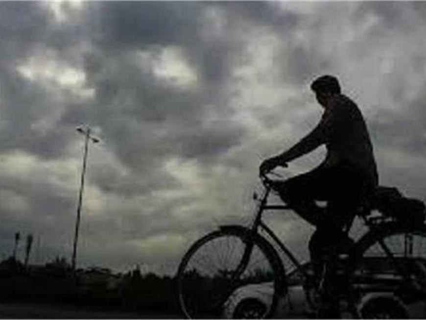 पंजाब में बदला मौसम का मिजाज: बारिश और ठंडी हवाओं से बढ़ी ठंड, 14–15 मार्च को इन जिलों में बरसात के आसार