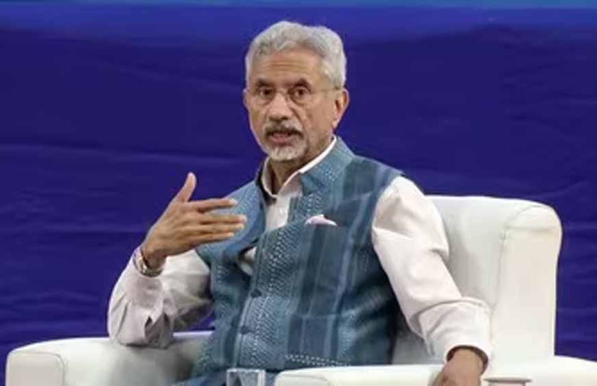 ईरानी विदेश मंत्री से जयशंकर की तीन बार बातचीत, समुद्री जहाजों की सुरक्षा पर भी हुई अहम चर्चा