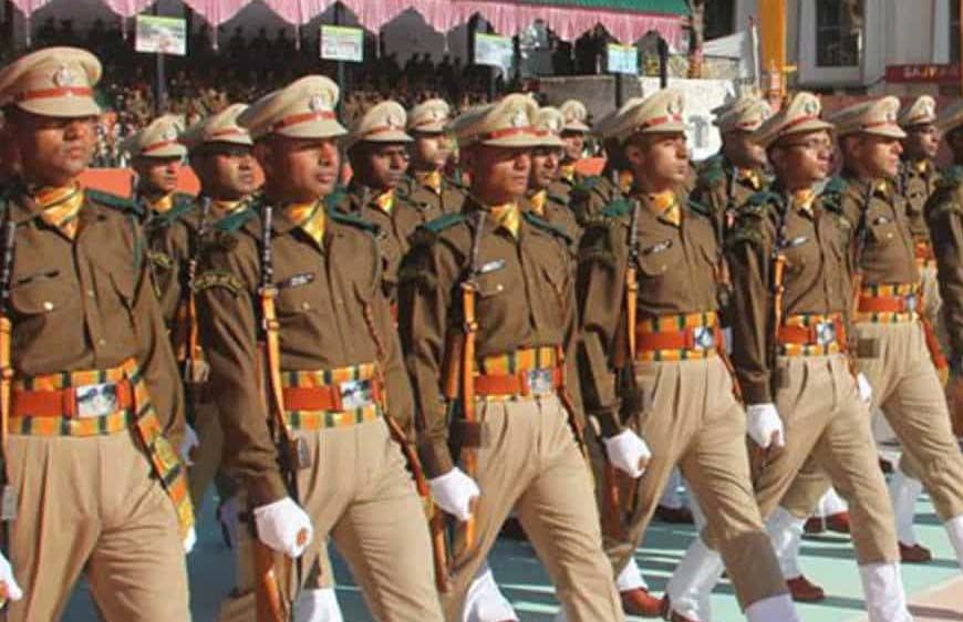 सेंट्रल फोर्स में 93 हजार पद खाली, CRPF में सबसे ज्यादा 27 हजार; 5 साल में CAPF में इस्तीफे 86% बढ़े