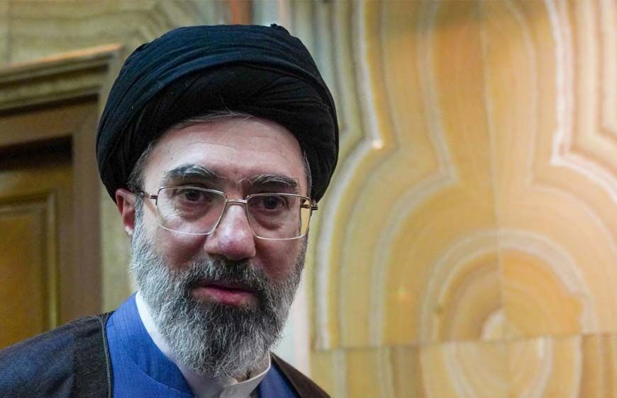 ईरान के नए सुप्रीम लीडर मोजतबा खामेनेई कोमा में, पैर कटने की खबरें; वेस्टर्न मीडिया का दावा