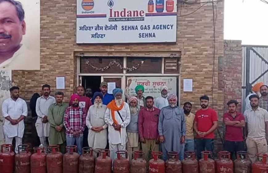 गैस सिलेंडर लेने लाइन में खड़े भूषण कुमार की मौत, 25वां नंबर आने से पहले थम गई सांसें