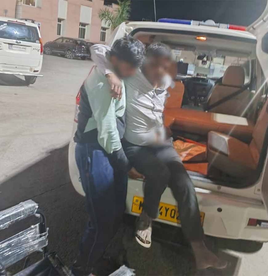 सड़क दुर्घटना में घायल सात लोगों को समय पर पहुँचाया अस्पताल