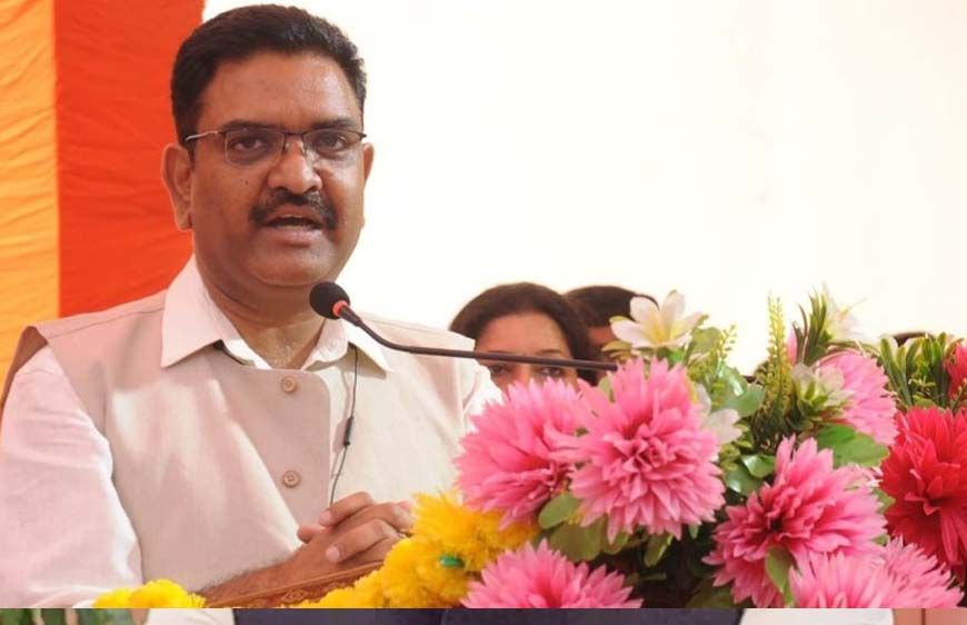 कांग्रेस की 'दलित नीति' के खिलाफ कांशीराम जी ने लिखी थी पूरी किताब, राहुल को 'चमचा युग' पढ़नी चाहिए: असीम अरुण