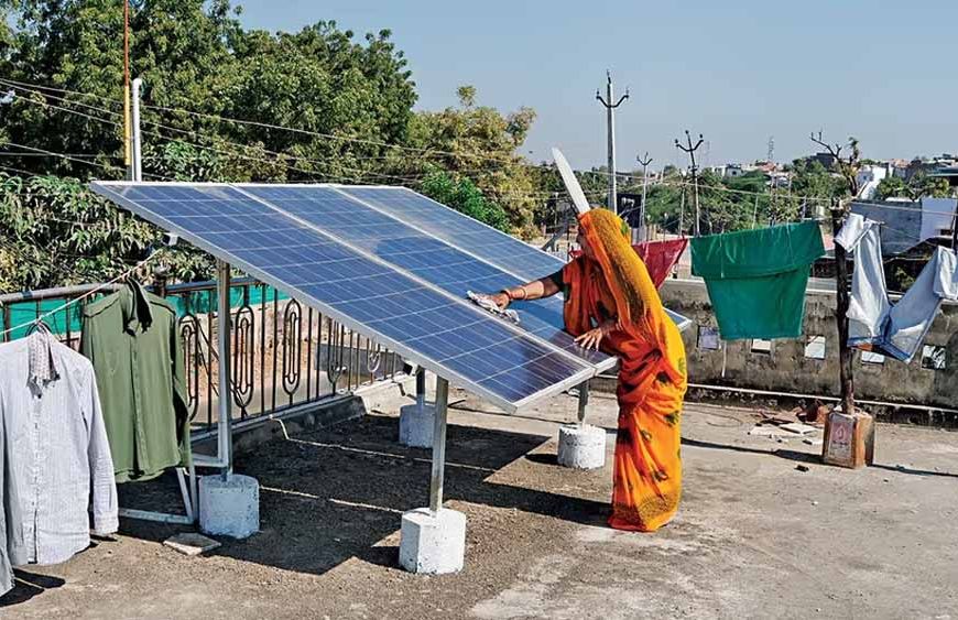 सूर्यघर योजना का लाभ: निशि ने छत पर लगाया 3 किलोवाट सोलर रूफटॉप प्लांट, बिजली बिल में राहत