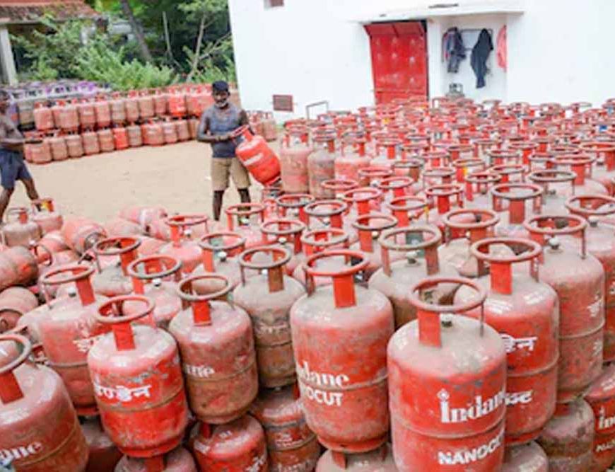 देश में गैस की कोई कमी नहीं: CNG-PNG उपभोक्ताओं को निर्बाध आपूर्ति जारी, केंद्र का भरोसा