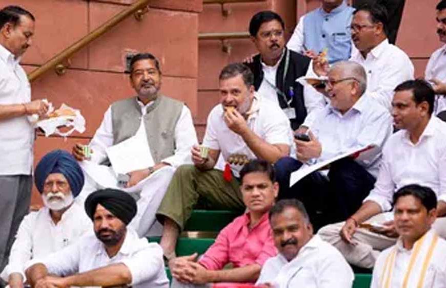 राहुल गांधी के बयान पर बवाल: 200+ पूर्व नौकरशाह और सैन्य अफसरों ने मांगी माफी