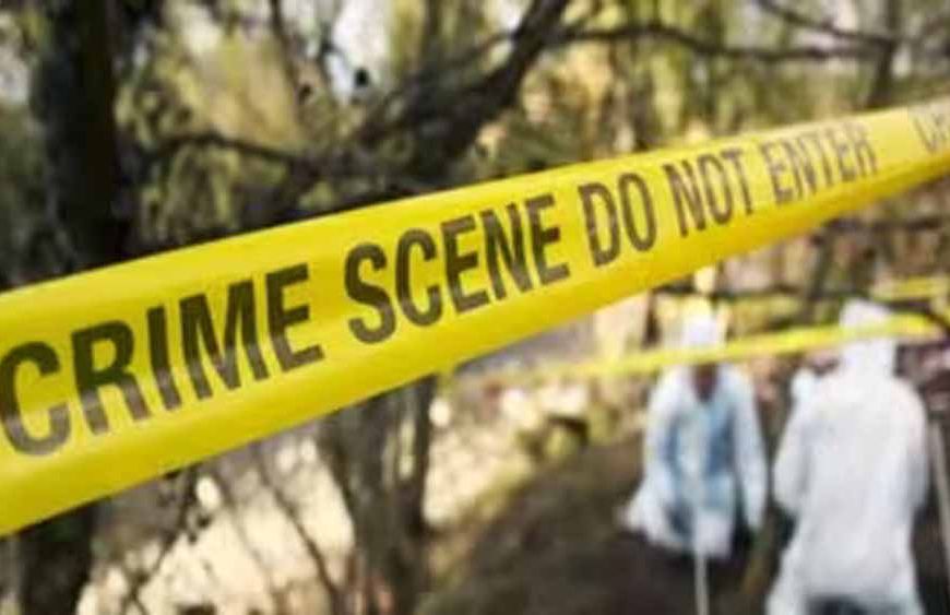यूपी के गांव में दोहरी मौत से सनसनी: खेत में महिला, घर में पुरुष की लाश मिलने से फैली दहशत