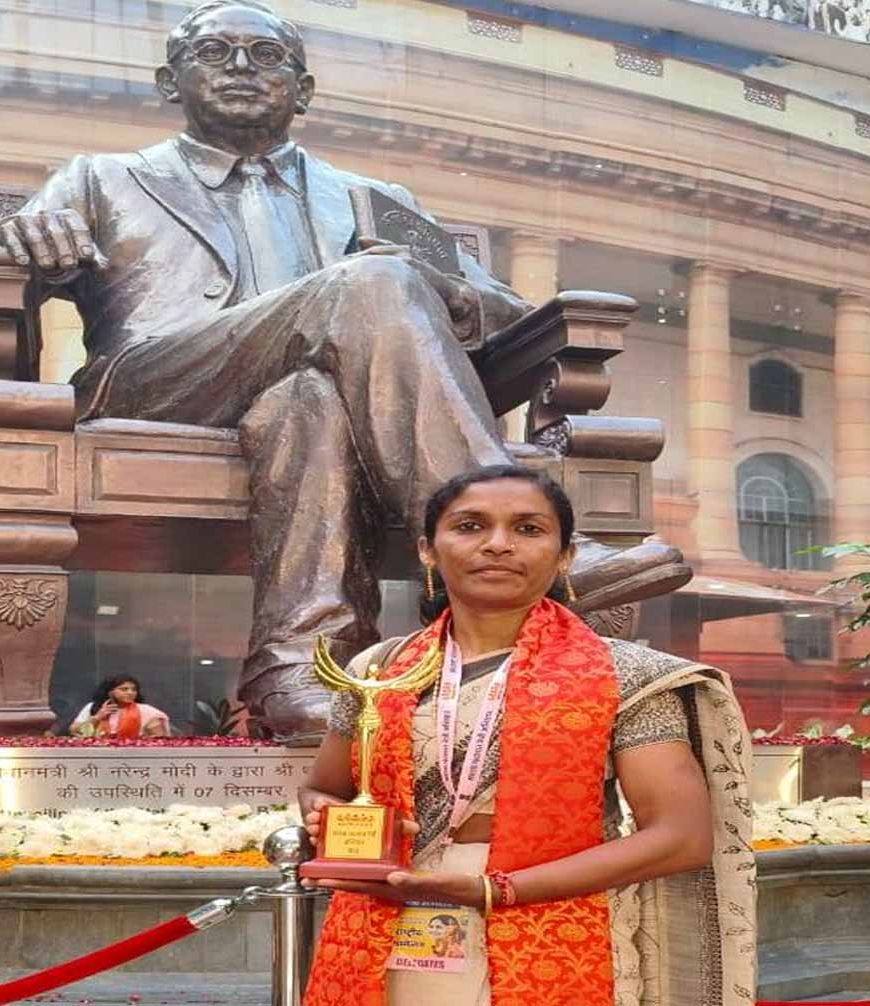 बस्तर की सरपंच जयंती कश्यप दिल्ली में हुई सम्मानित
