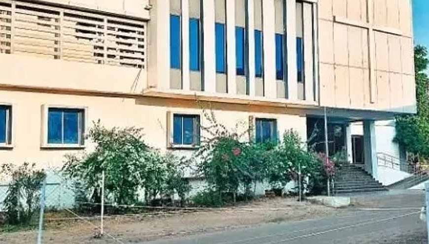 बड़ी कार्रवाई: 5 अस्पतालों के लाइसेंस रद्द, निरीक्षण में मिली गंभीर खामियां